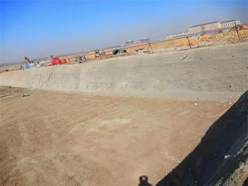 贡嘎高铁桩基础建设